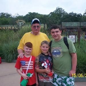 Meet your Posher, Leon